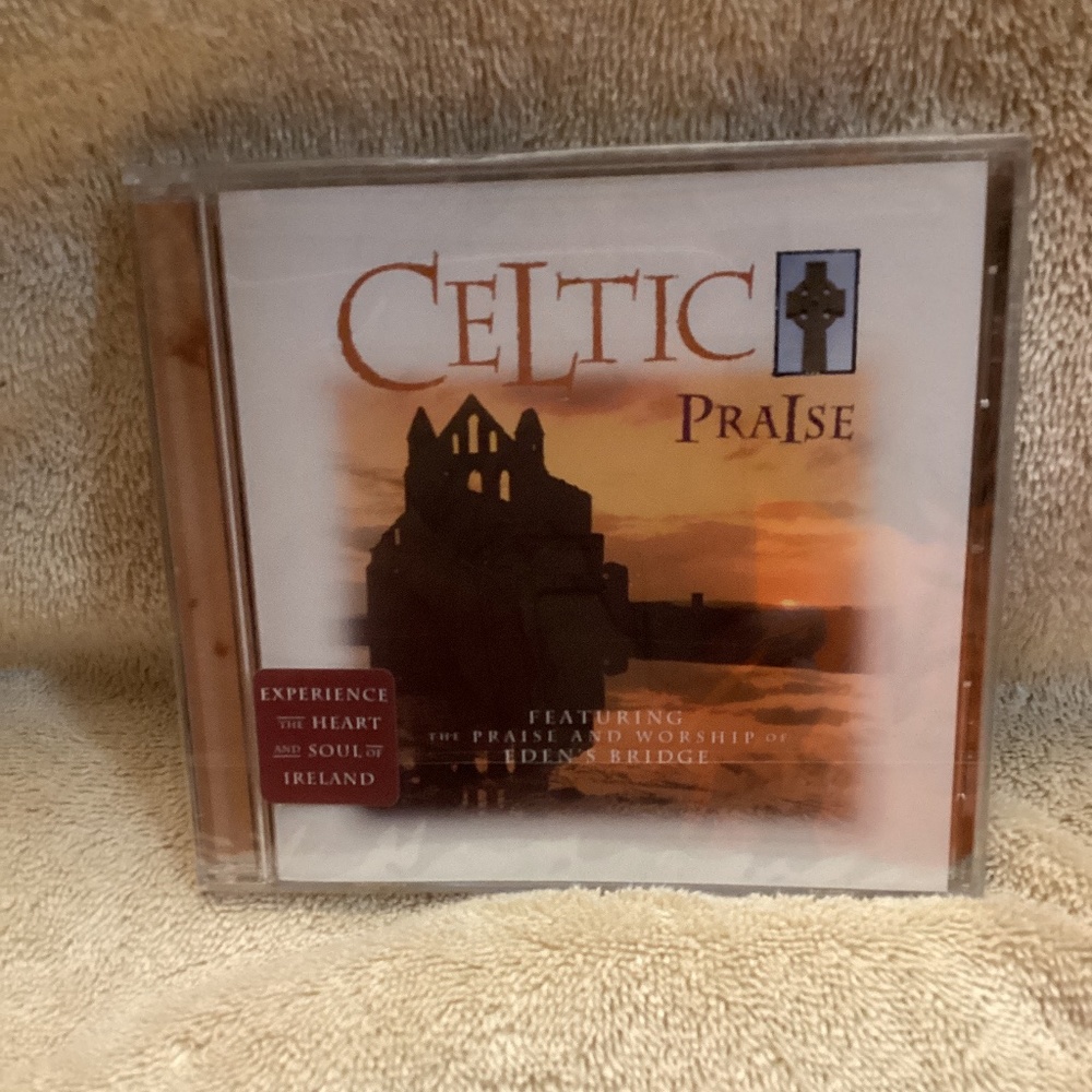 New CELTIC PRAISE CD Featuring The Praise and Worship of Eden’s Bridge